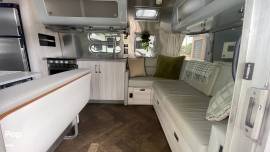 2024 Airstream International 28RB, $ 115,000