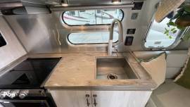 2024 Airstream International 28RB, $ 115,000