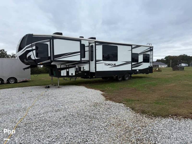 2022 Heartland Torque 371, $ 57,500