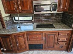 2018 Coachmen Sportscoach 407FW, $ 128,000