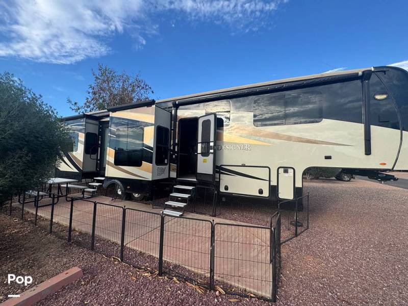 2017 Jayco Designer 39RE, $ 53,900