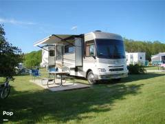 2011 Winnebago Adventurer 35P, $ 35,000