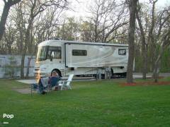 2011 Winnebago Adventurer 35P, $ 35,000