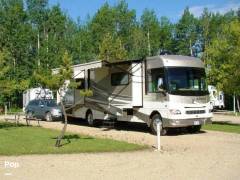 2011 Winnebago Adventurer 35P, $ 35,000