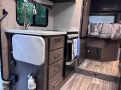 2021 Thor Motor Coach Freedom Elite 22HE, $ 46,398
