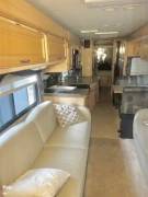 2005 Fleetwood Discovery 39S, $ 58,500