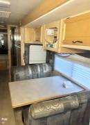 2005 Fleetwood Discovery 39S, $ 58,500