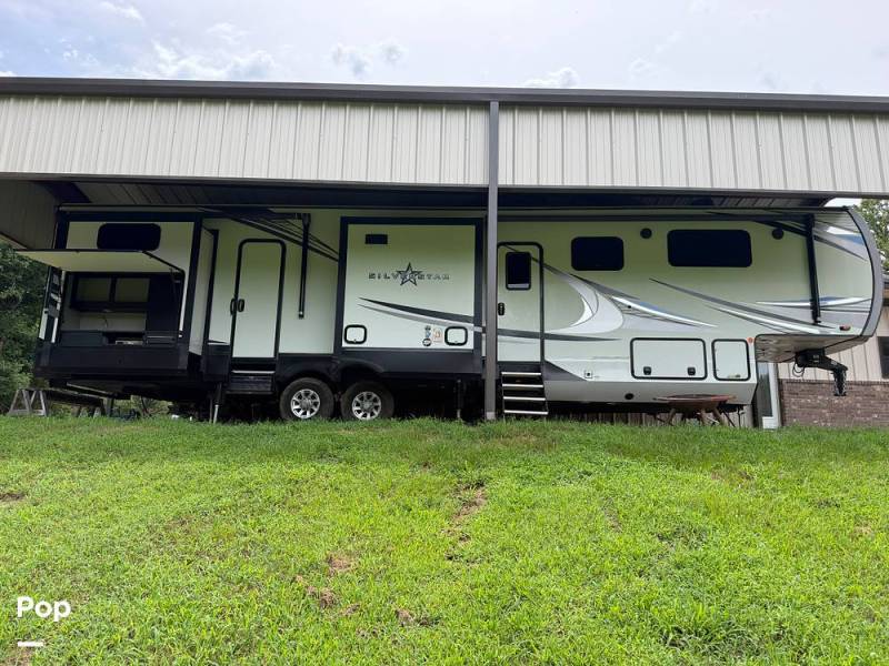 2022 Highland Ridge Silverstar 395BHS, $ 58,900