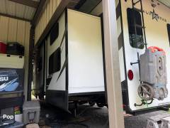 2022 Highland Ridge Silverstar 395BHS, $ 58,900