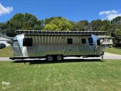 2018 Airstream Classic 30RB, $ 87,300
