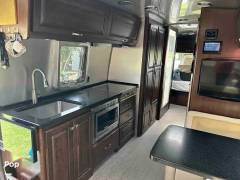 2018 Airstream Classic 30RB, $ 87,300