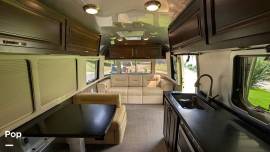 2018 Airstream Classic 30RB, $ 87,300