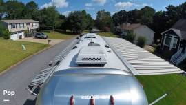 2018 Airstream Classic 30RB, $ 87,300