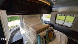2018 Airstream Classic 30RB, $ 87,300
