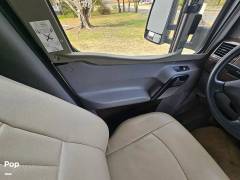 2014 Winnebago View 24J, $ 55,500