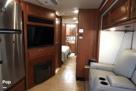 2016 Fleetwood Storm 35SK, $ 60,000