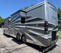 2016 Winnebago Grand Tour 42HL, $ 199,900