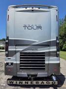 2016 Winnebago Grand Tour 42HL, $ 199,900