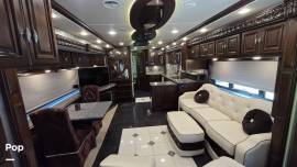 2016 Winnebago Grand Tour 42HL, $ 199,900