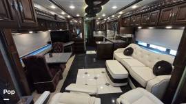 2016 Winnebago Grand Tour 42HL, $ 199,900