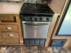 2018 Forest River Shockwave 24RQMX, $ 22,900