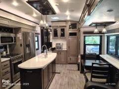 2022 Jayco Pinnacle 36SSWS, $ 54,500