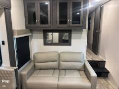 2025 Shasta Phoenix Lite 274BH, $ 54,000