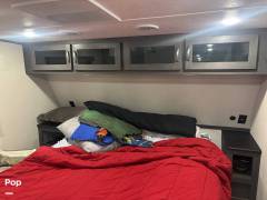 2025 Shasta Phoenix Lite 274BH, $ 54,000