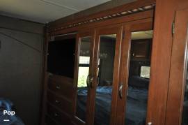 2016 Thor Motor Coach Chateau 31W, $ 44,450