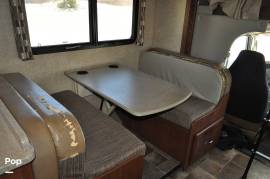 2016 Thor Motor Coach Chateau 31W, $ 44,450