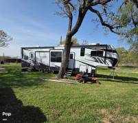 2021 Alliance RV Valor 42V13, $ 55,000