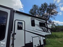 2021 Alliance RV Valor 42V13, $ 55,000