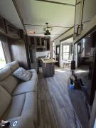 2021 Alliance RV Valor 42V13, $ 55,000