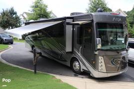2022 Thor Motor Coach Aria 4000, $ 199,000