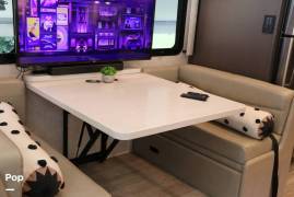 2022 Thor Motor Coach Aria 4000, $ 199,000