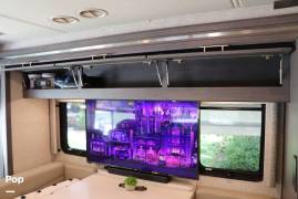 2022 Thor Motor Coach Aria 4000, $ 199,000