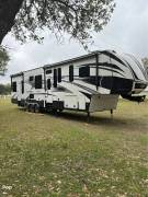 2016 Dutchmen Voltage 3970, $ 45,000