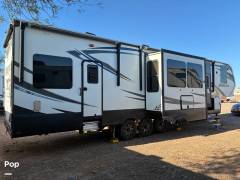 2015 Grand Design Momentum 388M, $ 35,000