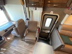 2019 Thor Motor Coach Palazzo 33.2, $ 109,000