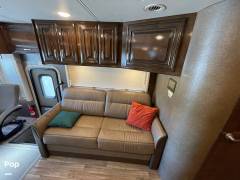 2019 Thor Motor Coach Palazzo 33.2, $ 109,000