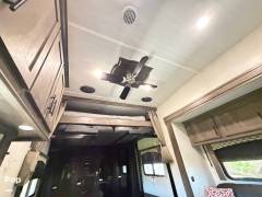 2021 Forest River Shockwave 30FWGDX, $ 57,300