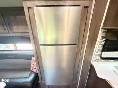 2021 Forest River Shockwave 30FWGDX, $ 57,300