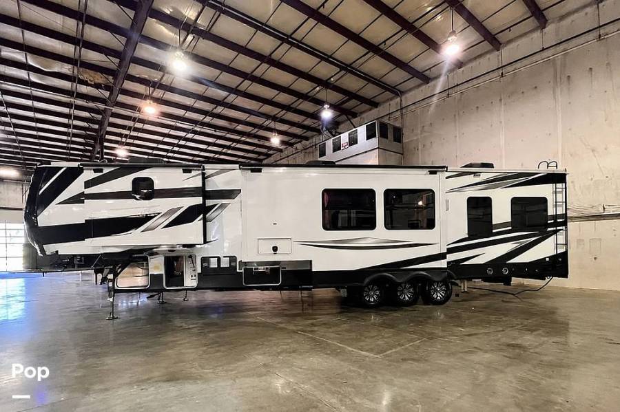 2021 Jayco Seismic 4113, $ 85,600
