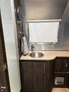 2017 Airstream International Signature 23FB, $ 57,250