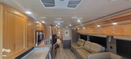 2022 Tiffin Allegro RED 38LL, $ 190,000