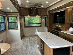 2017 Forest River Riverstone Legacy 38MB, $ 68,000