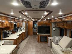 2018 Holiday Rambler Navigator 38F, $ 129,000