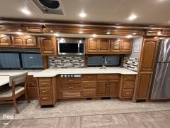 2018 Holiday Rambler Navigator 38F, $ 129,000