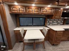 2018 Holiday Rambler Navigator 38F, $ 129,000