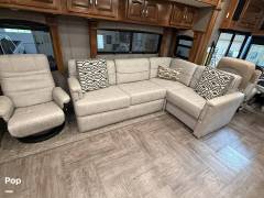 2018 Holiday Rambler Navigator 38F, $ 129,000